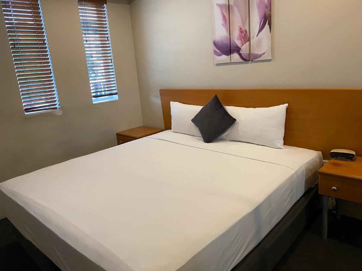 Cosmopolitan Motel & Serviced Apartments Rockhampton Exterior foto