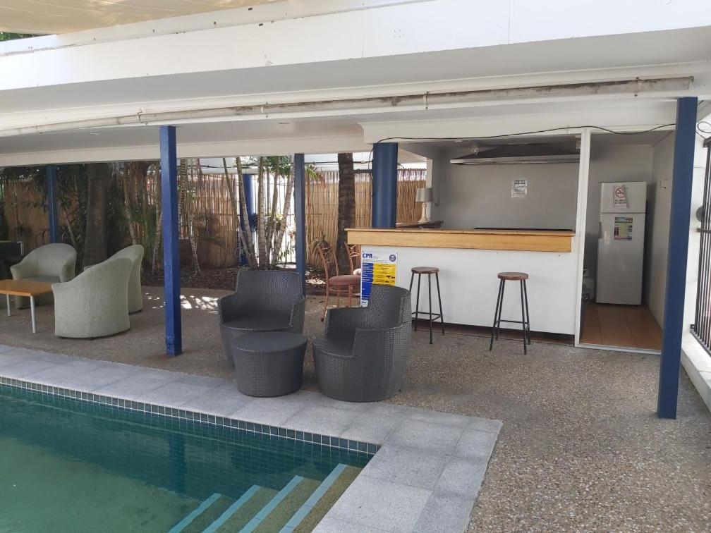 Cosmopolitan Motel & Serviced Apartments Rockhampton Exterior foto