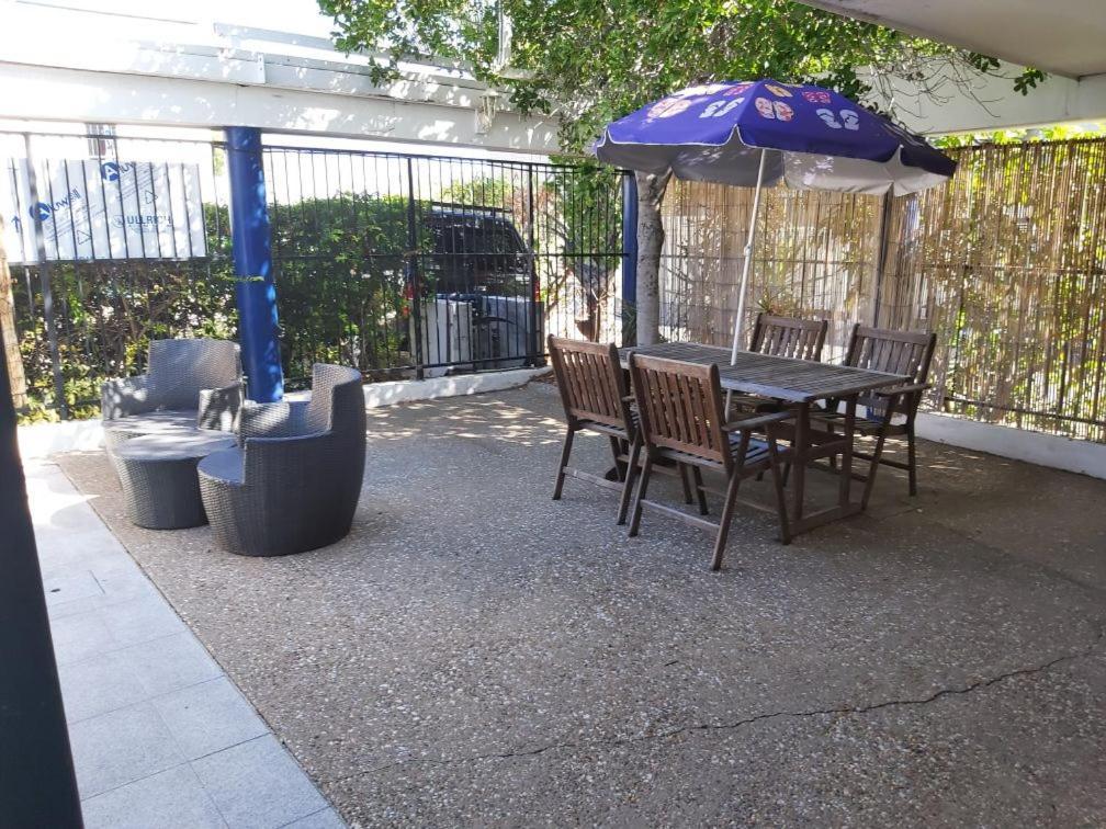 Cosmopolitan Motel & Serviced Apartments Rockhampton Exterior foto