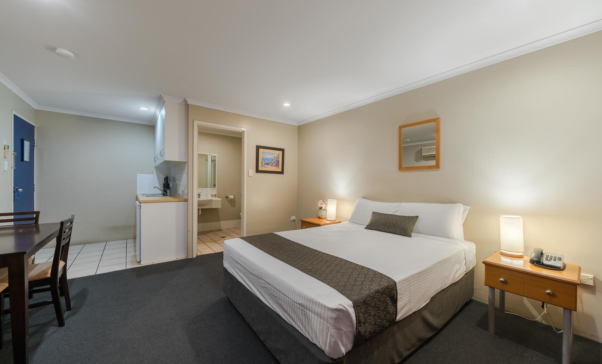 Cosmopolitan Motel & Serviced Apartments Rockhampton Exterior foto
