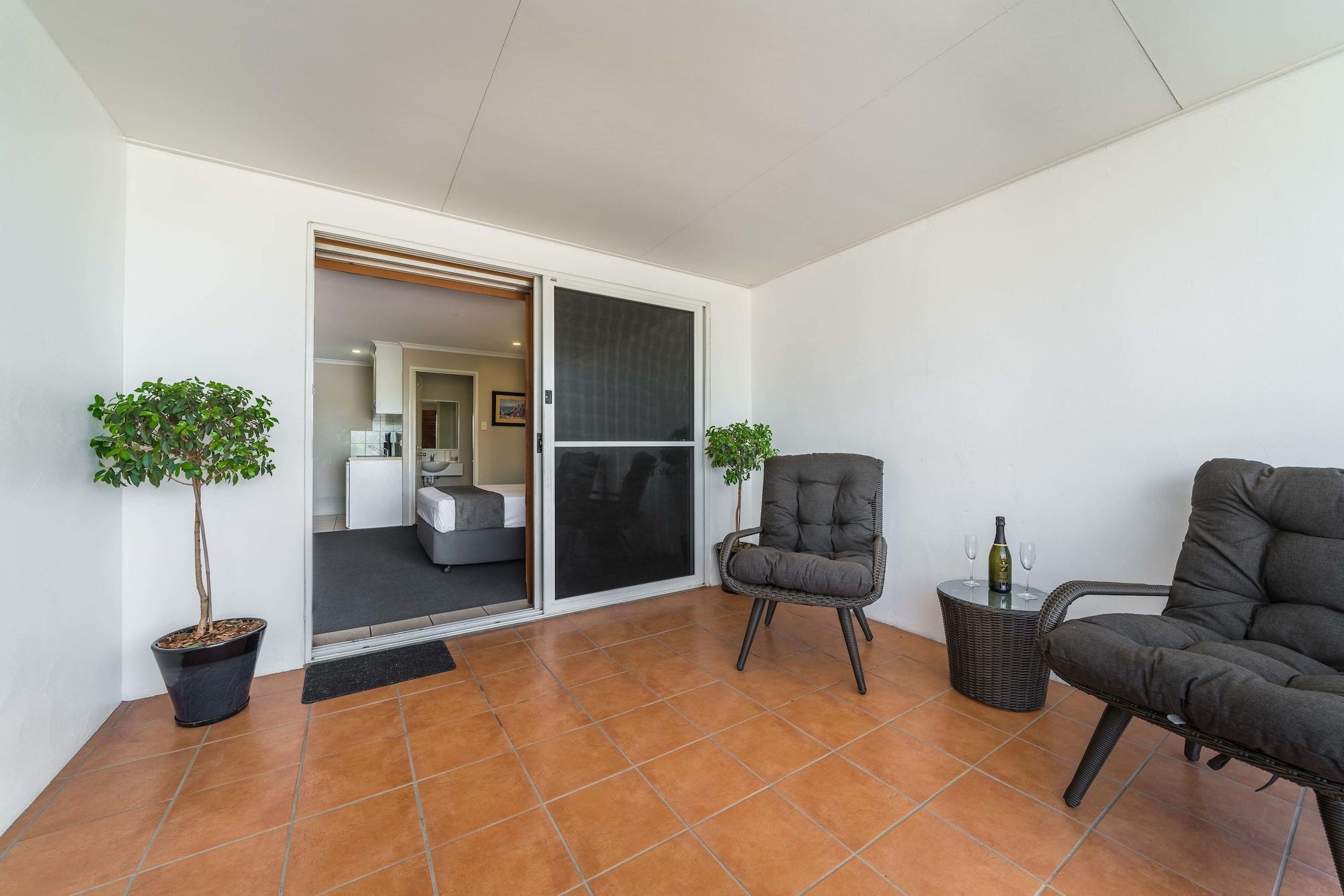 Cosmopolitan Motel & Serviced Apartments Rockhampton Exterior foto