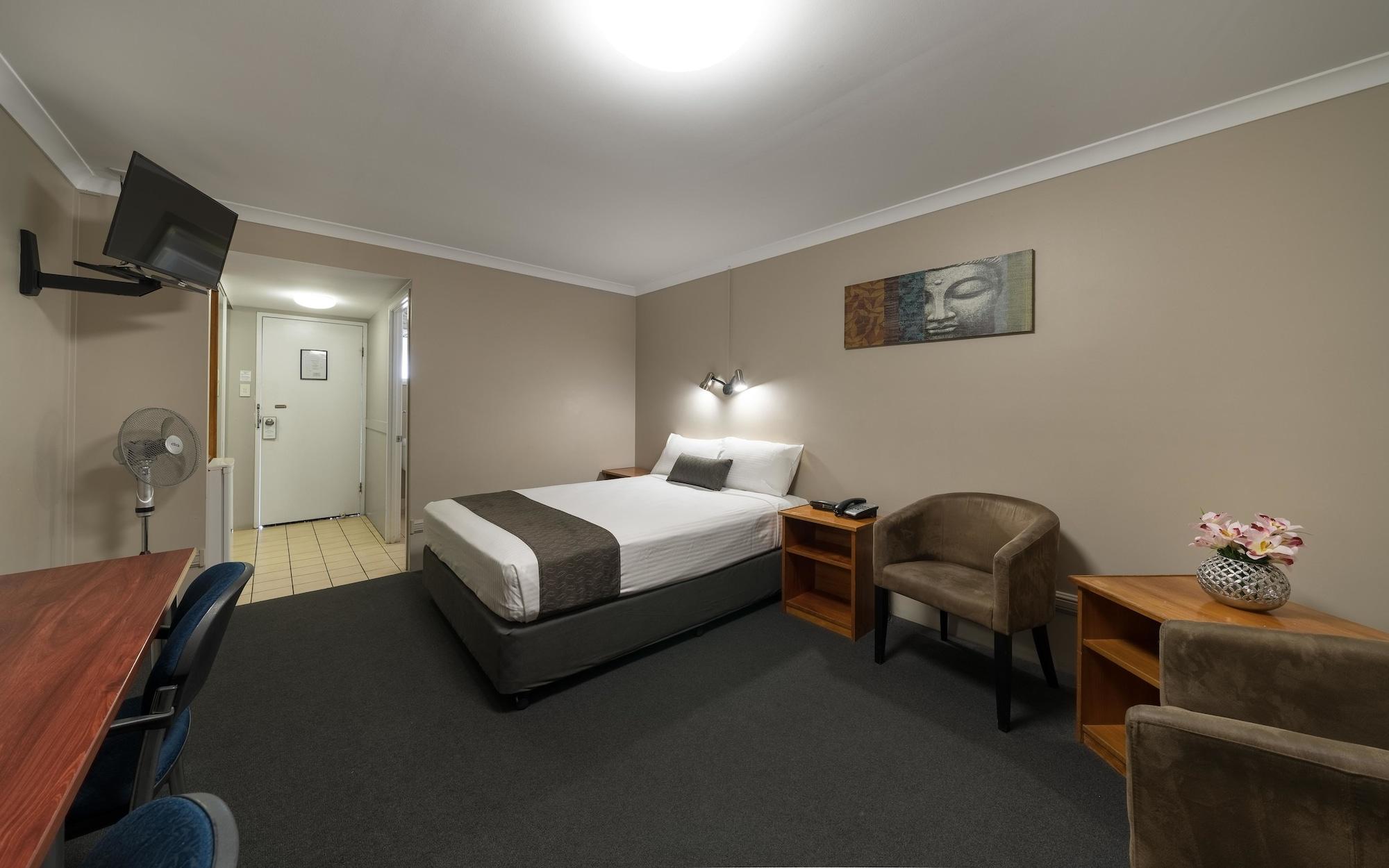 Cosmopolitan Motel & Serviced Apartments Rockhampton Exterior foto