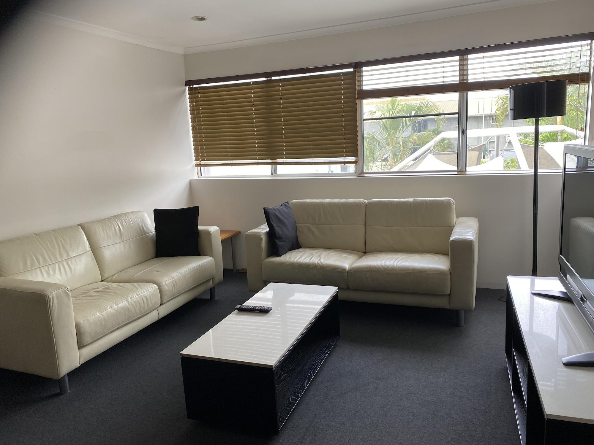Cosmopolitan Motel & Serviced Apartments Rockhampton Exterior foto