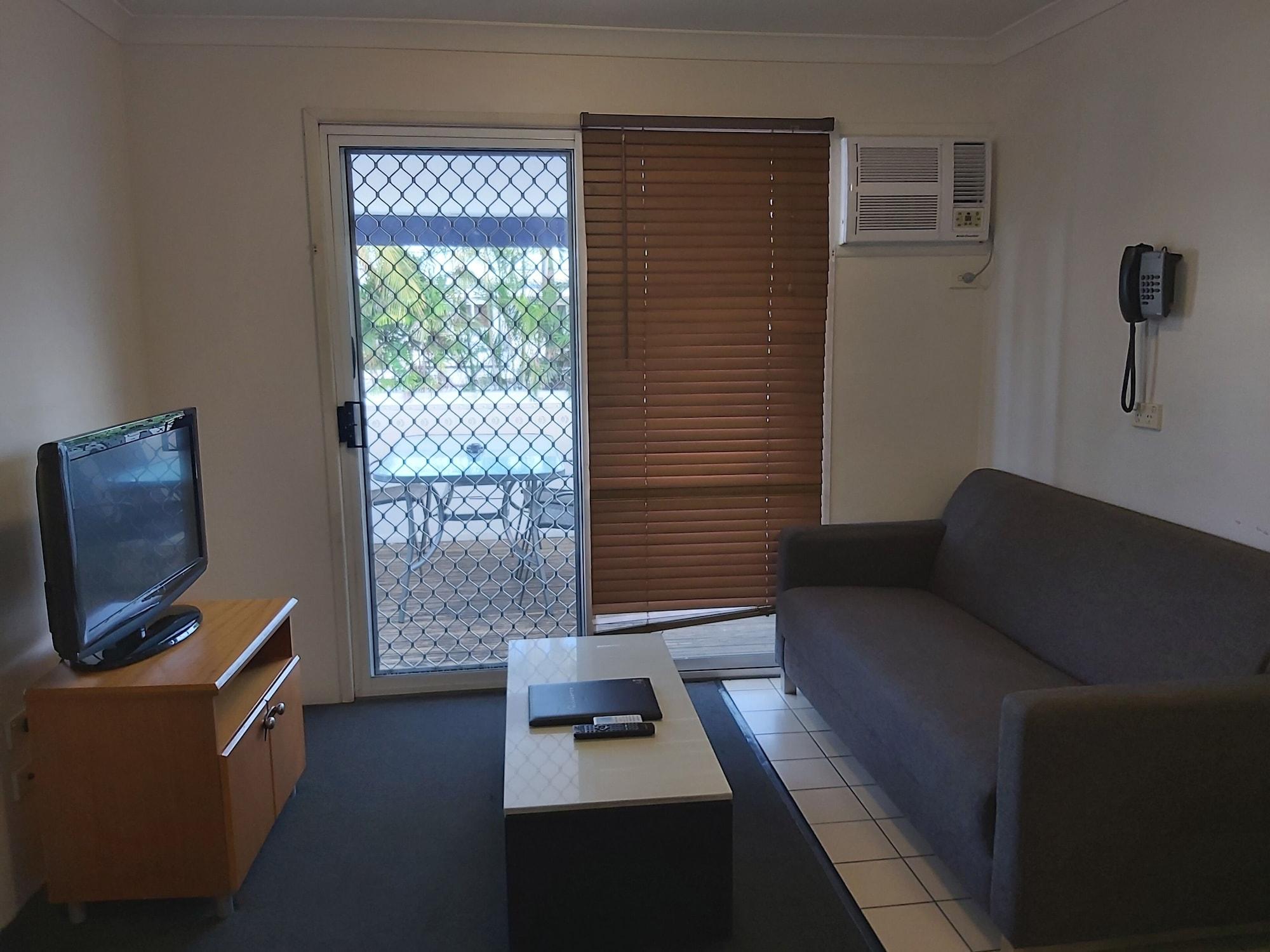 Cosmopolitan Motel & Serviced Apartments Rockhampton Exterior foto