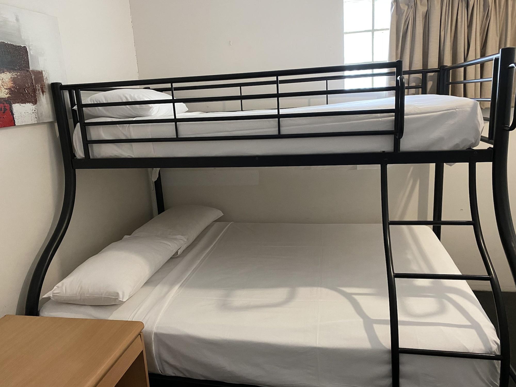 Cosmopolitan Motel & Serviced Apartments Rockhampton Exterior foto
