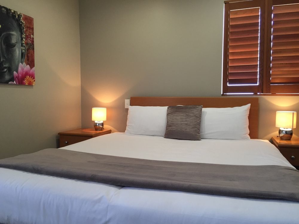 Cosmopolitan Motel & Serviced Apartments Rockhampton Exterior foto
