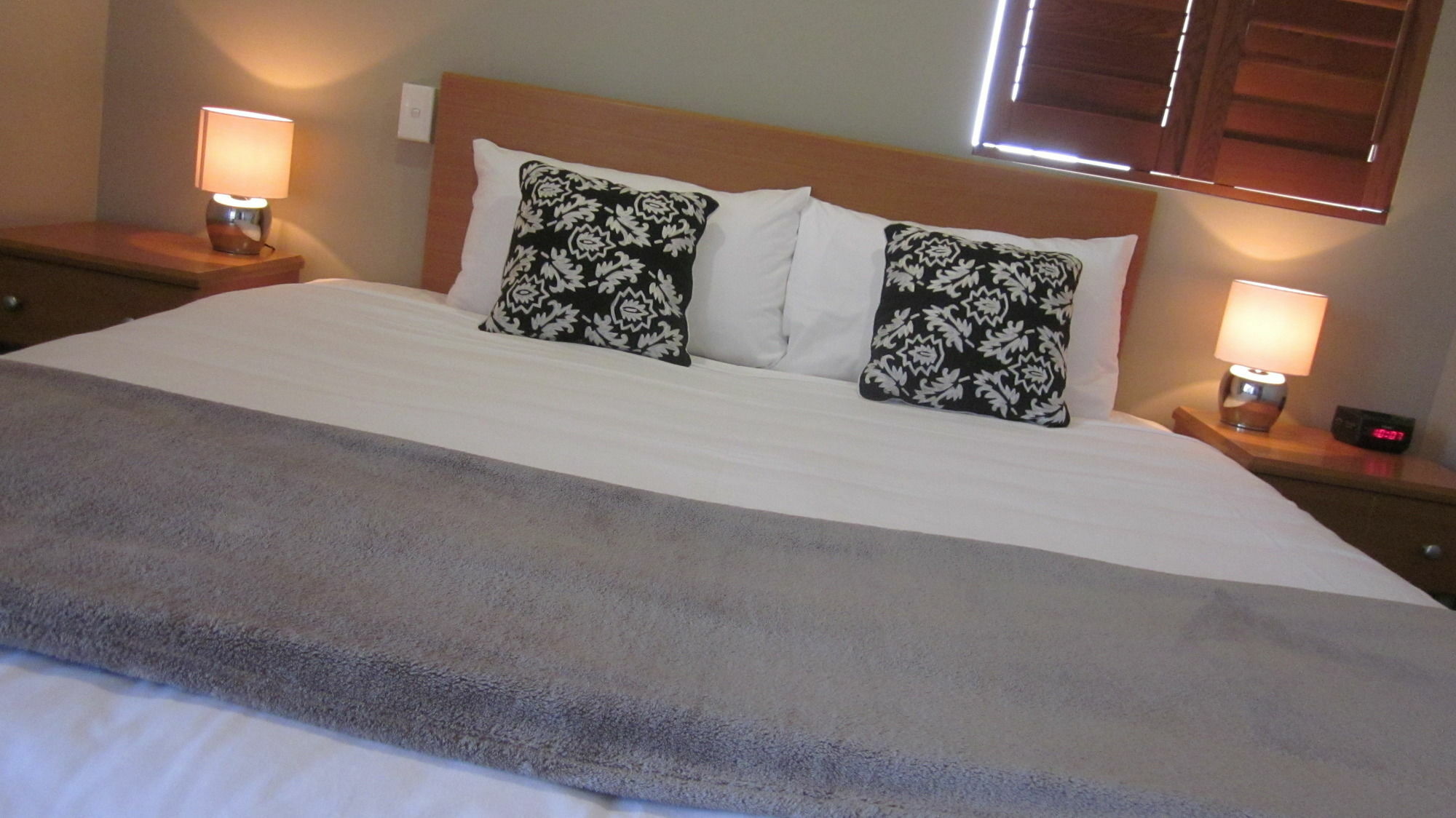 Cosmopolitan Motel & Serviced Apartments Rockhampton Exterior foto